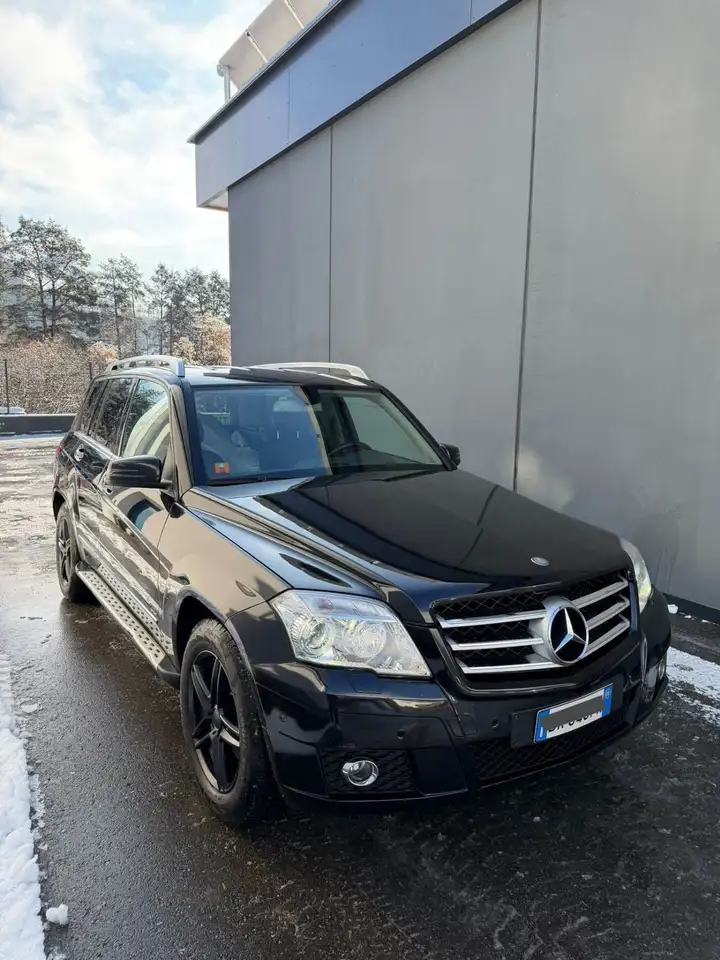 Mercedes-Benz GLK 320 CDI DPF 4Matic 7G-TRONIC Edition 1 — photo 1 of 7