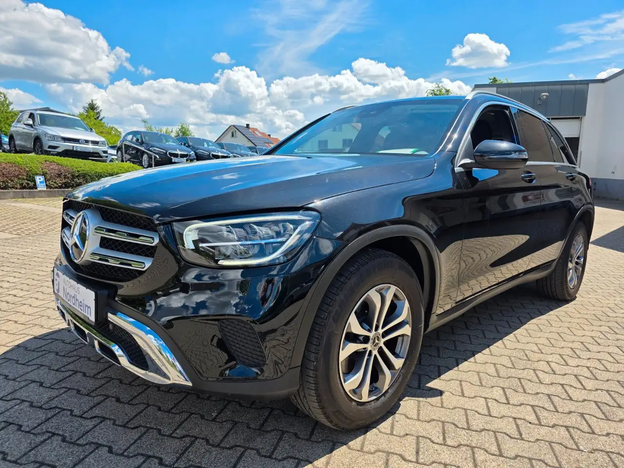 Mercedes-Benz GLC 220 d 4Matic Automatik/Kamera/Distronic/LED — photo 1 of 23