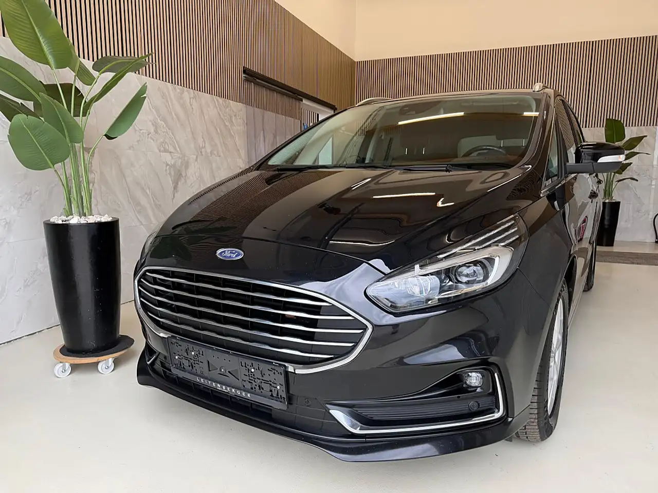 Ford S-Max S-MAX Titanium Multifunktionslenkrad Sitzheizun... — photo 1 of 22