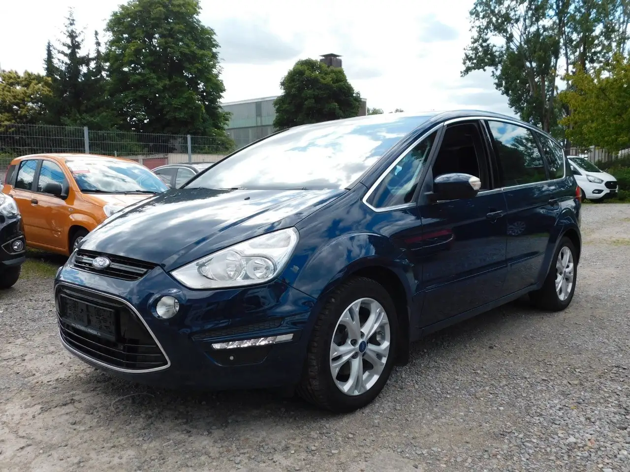 Ford S-Max S-MAX Titanium — photo 1 of 29