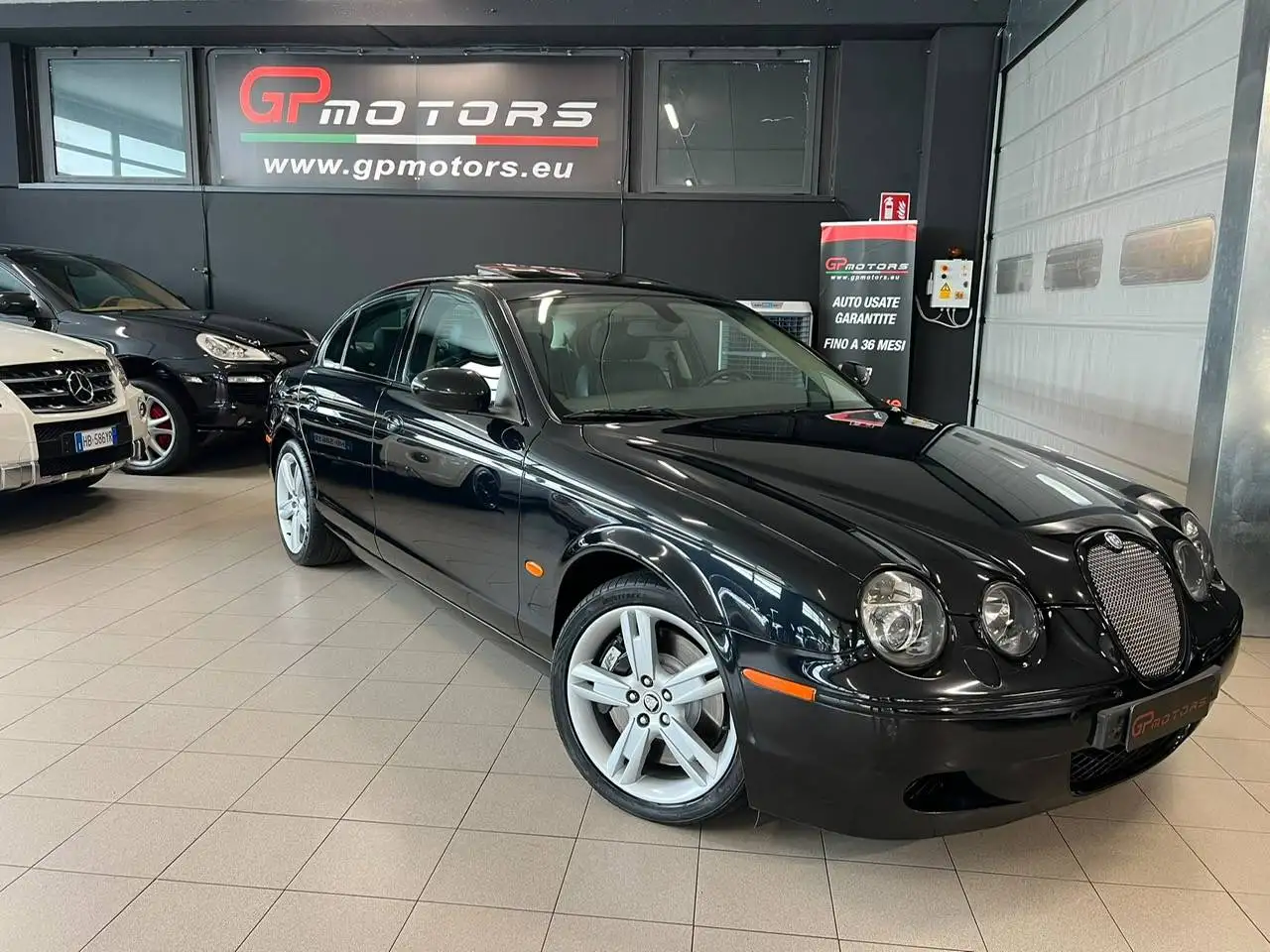 Jaguar S-Type R 4.2 SUPERCHARGED 400CV EVOLUZIONE (FINE SERIE PRODOTTE POCHE UNITA') ! ASI ! 1 PROPRIETARIO ! INTROVABILE ! — photo 1 of 15