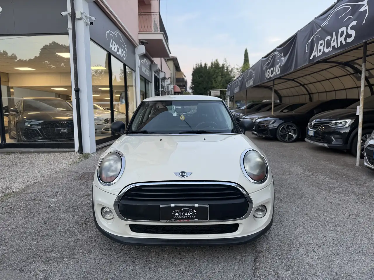 MINI One D 1.5 3p — photo 1 of 7