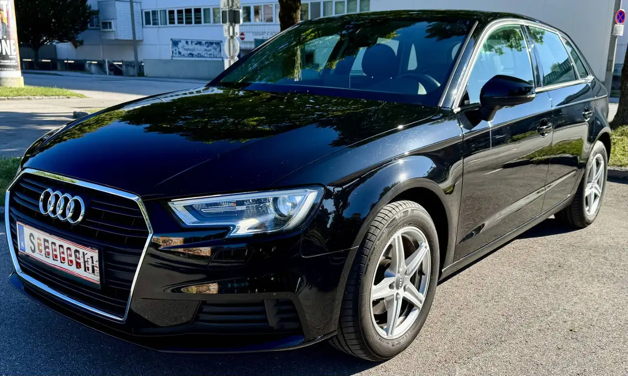 Audi A3 A3 SB 1,0 TFSI — photo 1 of 12