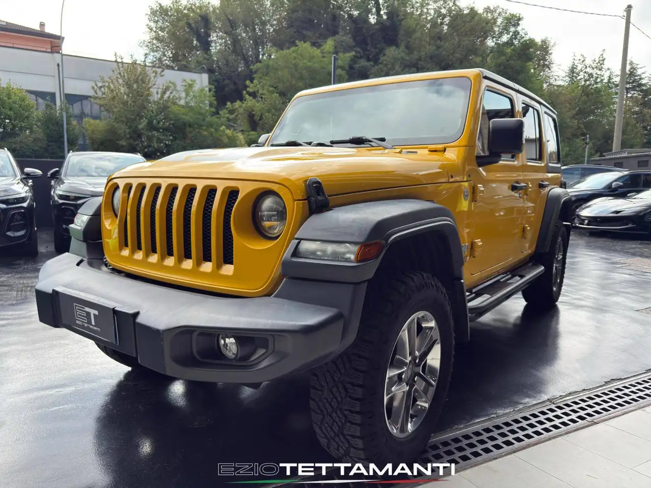 Jeep Wrangler Unlimited 2.2 mjt II Sahara auto — photo 1 of 40