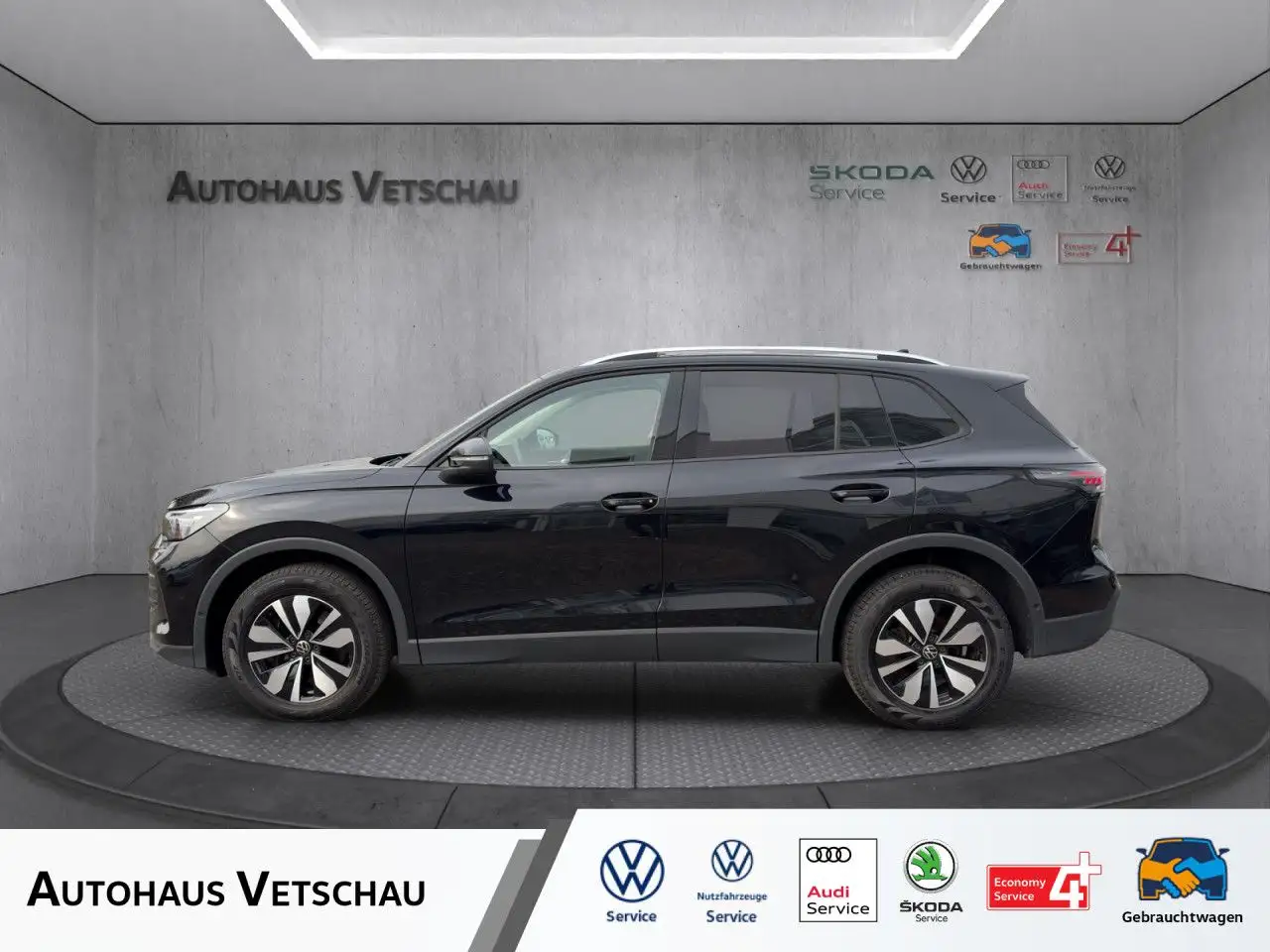 Volkswagen Tiguan Life 2.0 TDI 4M DSG/AHK/DCC/RFK/elHK/ACC — photo 1 of 15
