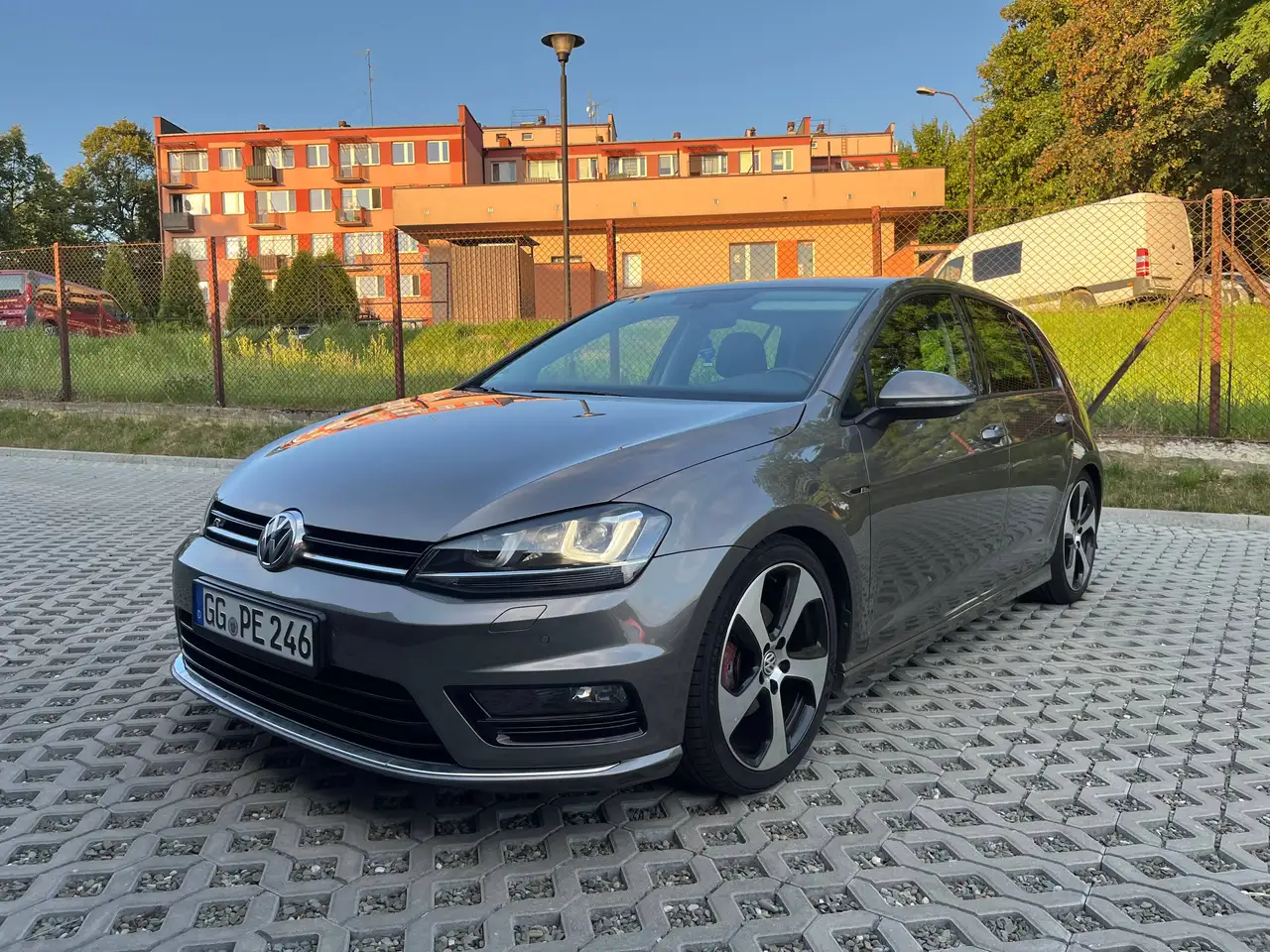 Volkswagen Golf Golf 1.4 TSI BlueMotion Technology Highline — photo 1 of 14