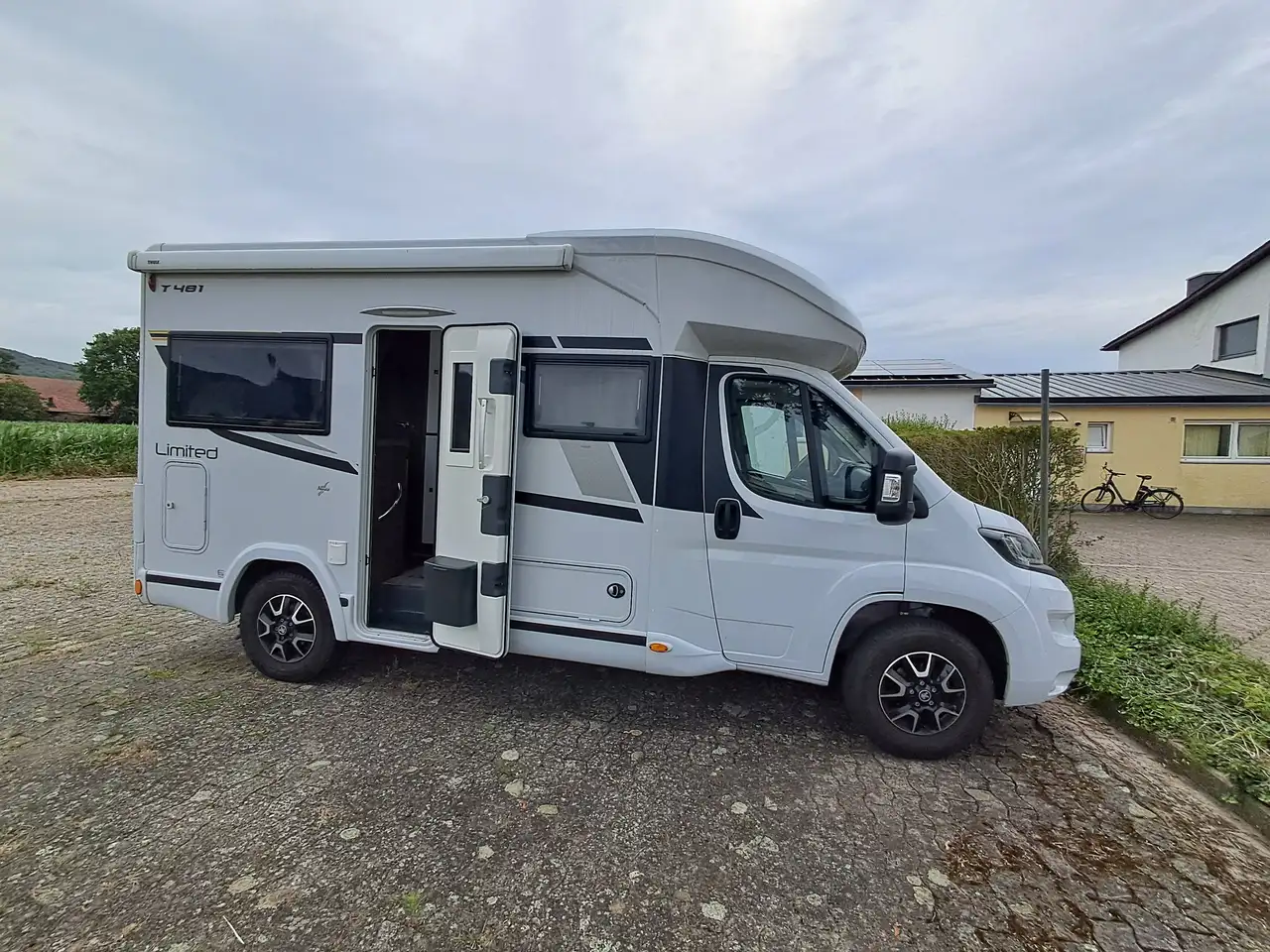 Peugeot Sonstige Bennimar Tessoro T481 — photo 1 of 10