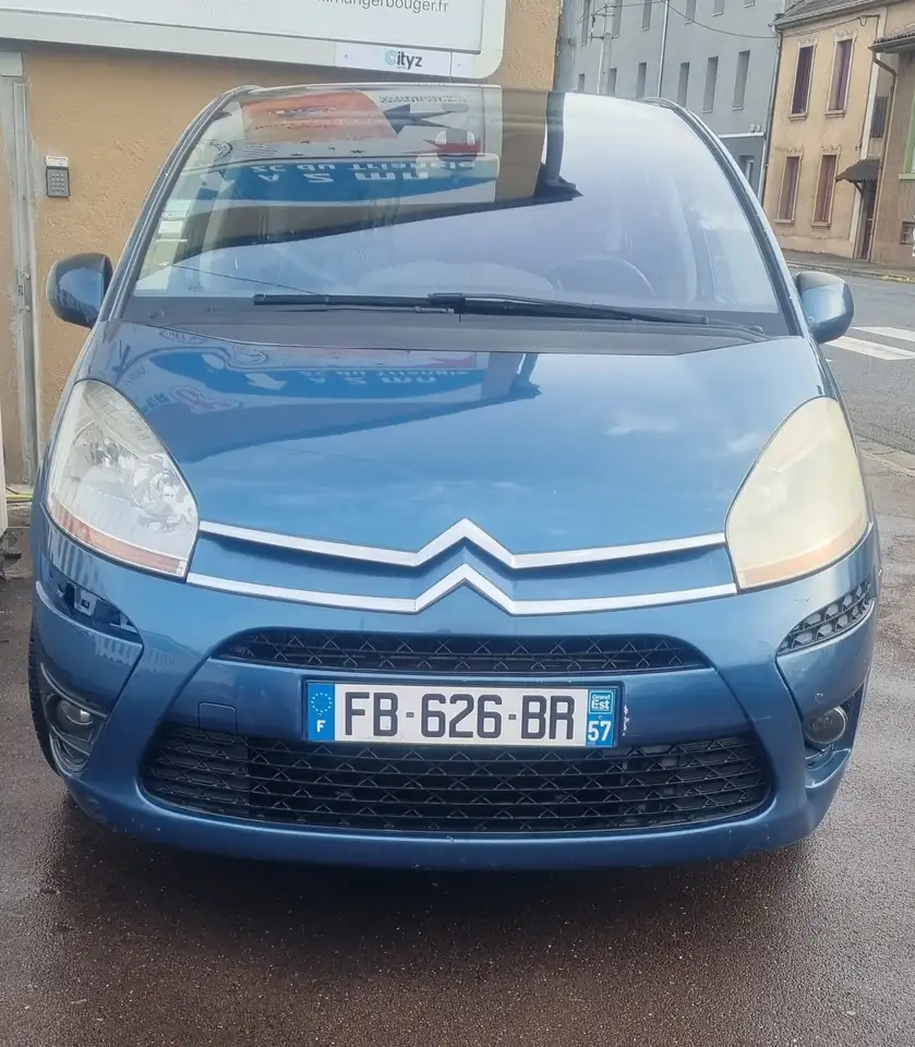Citroen C4 Picasso e-HDi 110 Airdream Exclusive BMP6 — photo 1 of 4