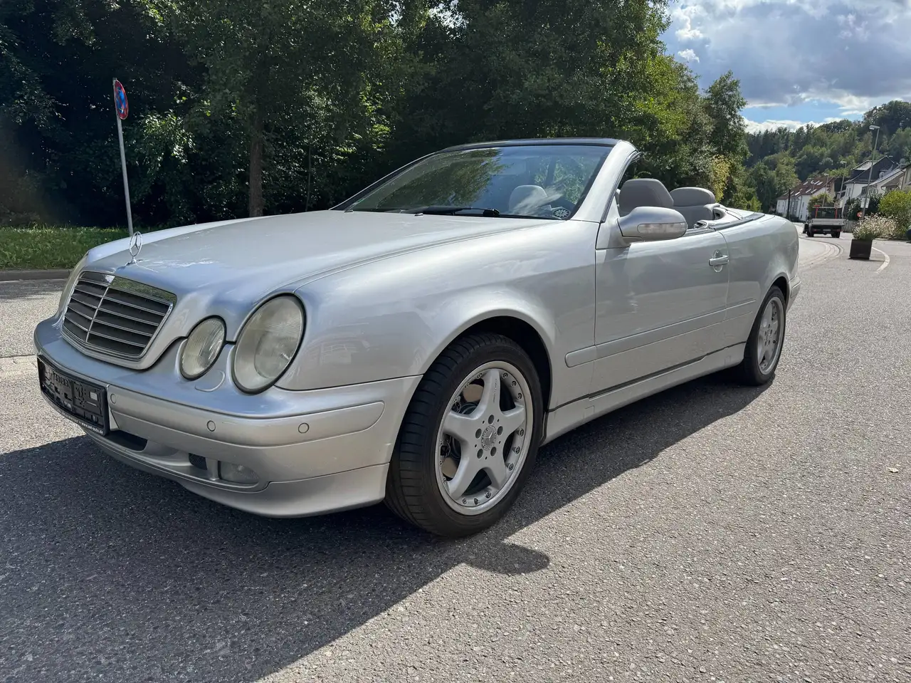 Mercedes-Benz CLK 320 Cabrio Elegance final edition AMG VOLL kein Rost Scheckheft — photo 1 of 29