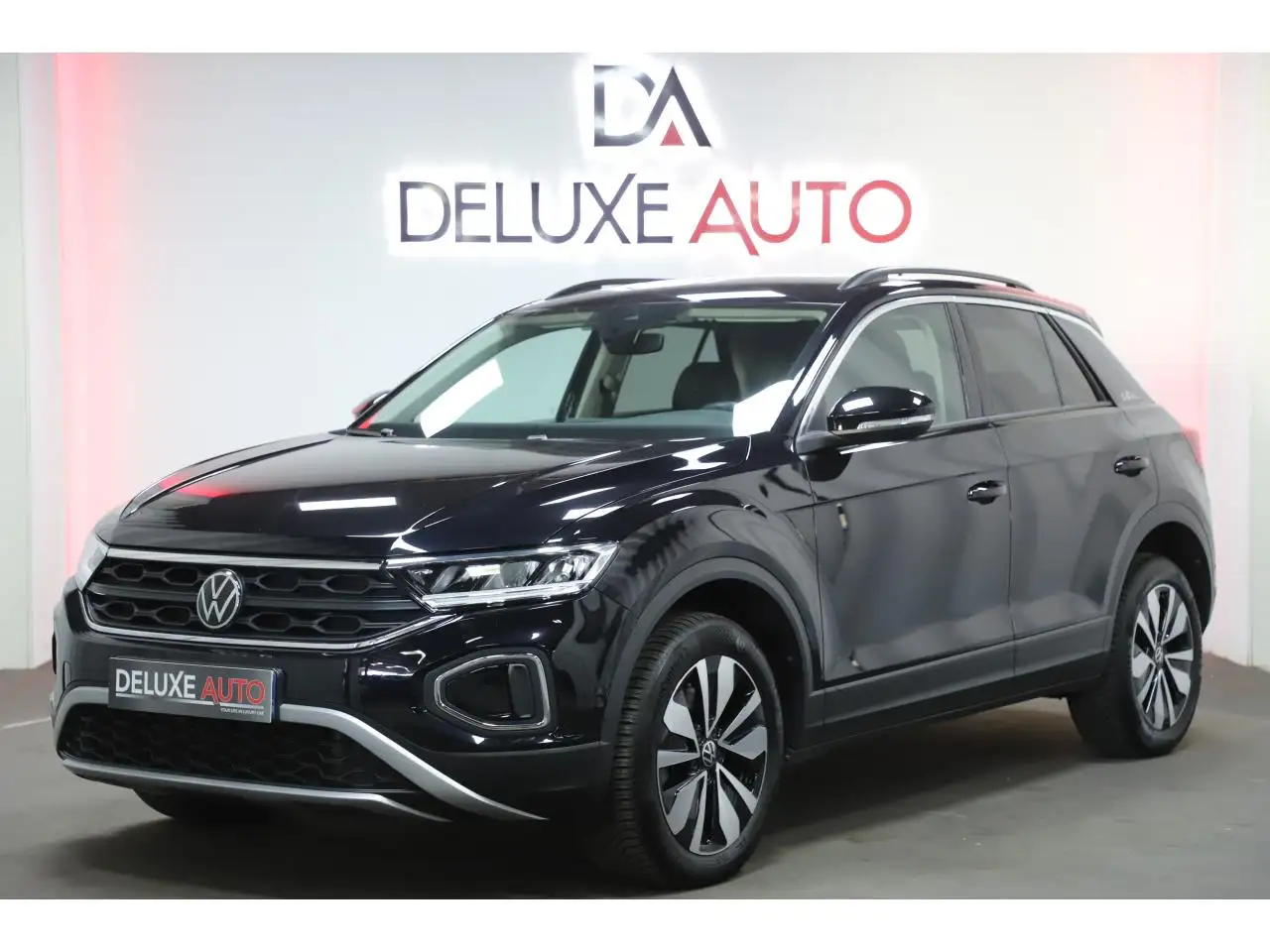 Volkswagen T-Roc 2.0 TDI 150 Life GOAL - DSG 7 — photo 1 of 40