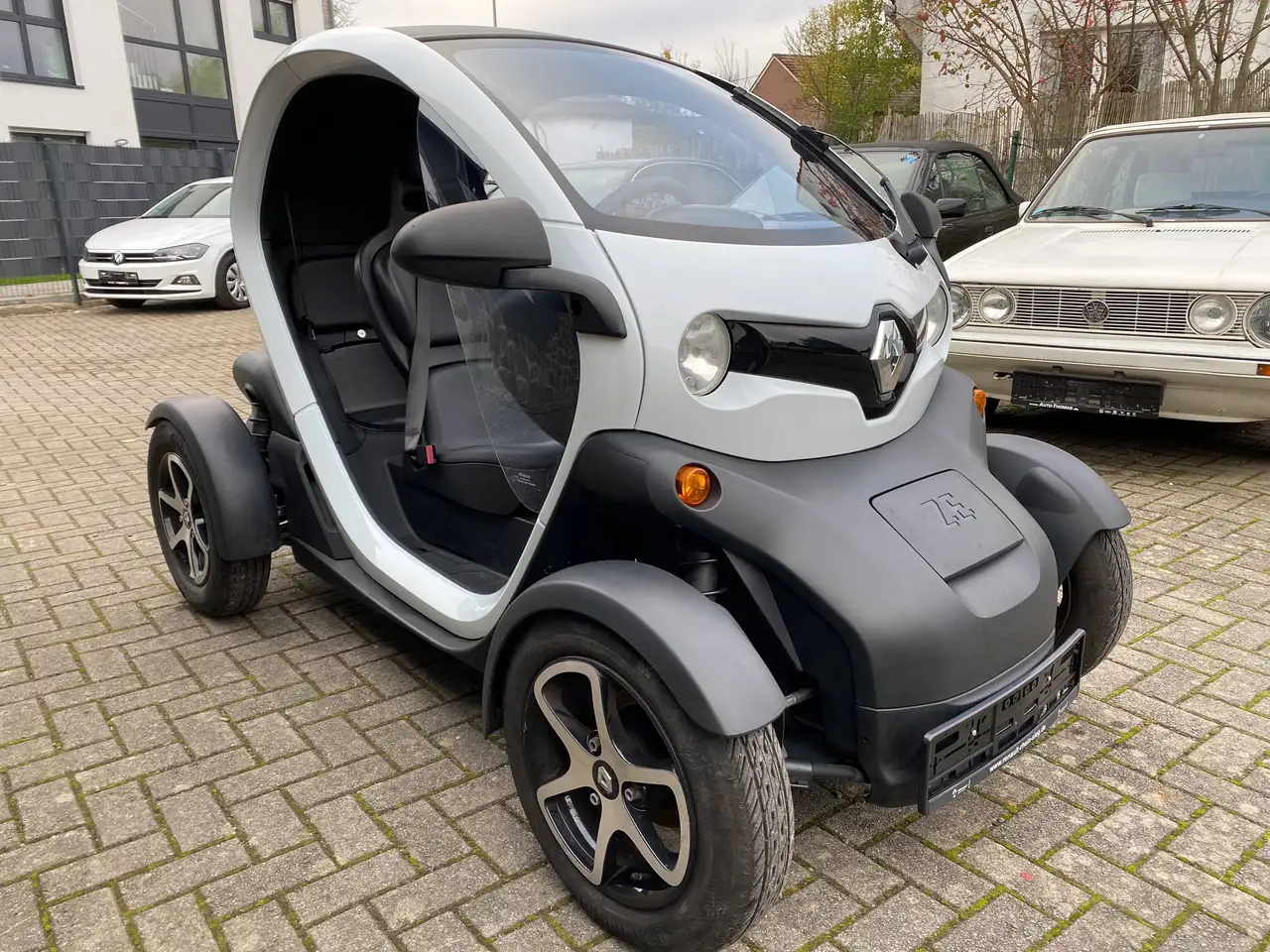 Renault Twizy 2-Hd Inkl. Batterie Intens original 10.000KM — photo 1 of 14