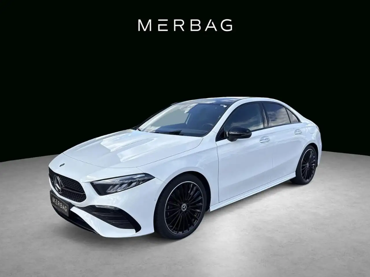 Mercedes-Benz A 220 d Lim. AMG Prem. WINTER NIGHT PANO ACC — photo 1 of 11