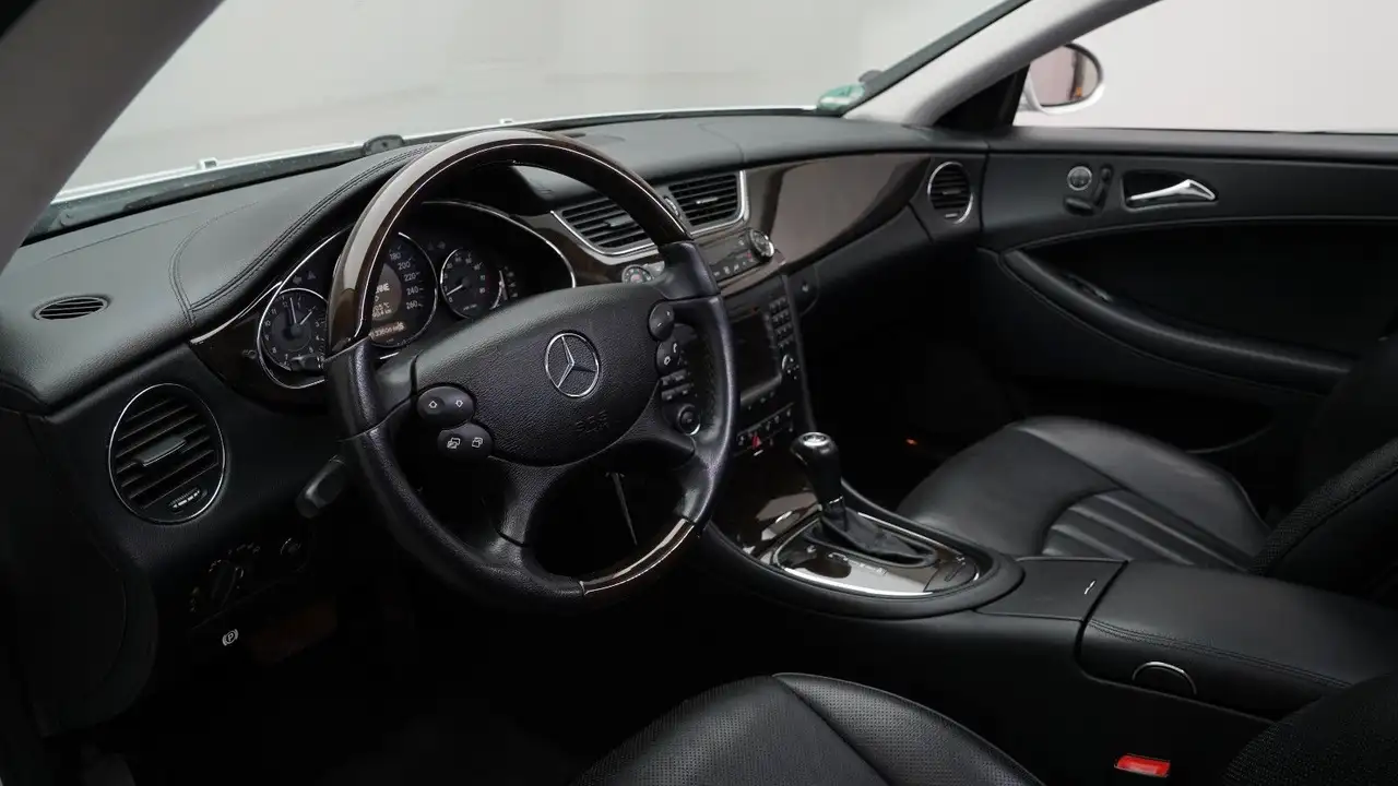 2008 Mercedes-Benz CLS 350 CGI *HARMAN/KARDON*SITZBEL*TÜV*PDC*, photograph 8