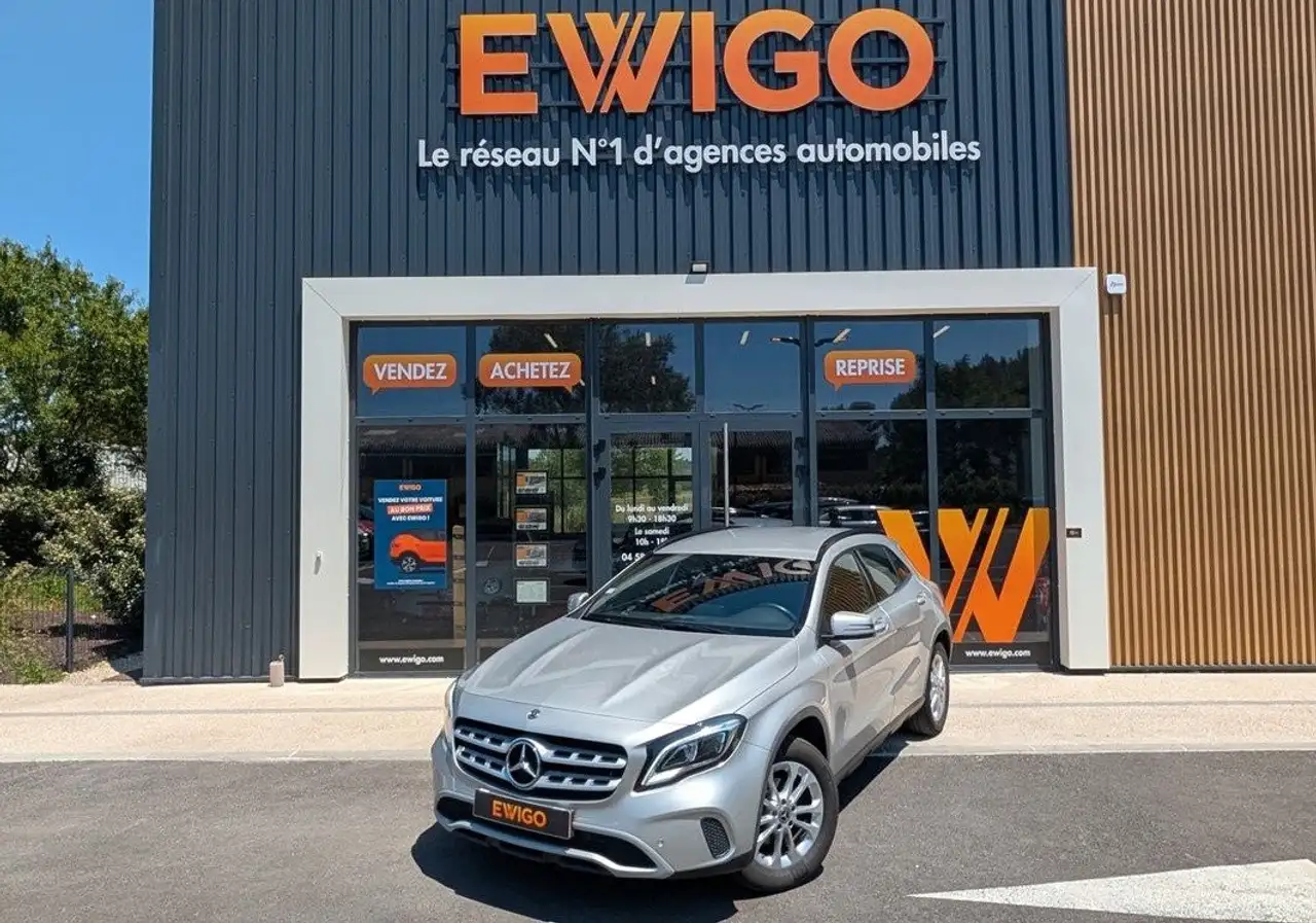 Mercedes-Benz GLA 180 Classe 1.6 180 7-G DCT INSPIRATION 120ch RADAR AV-AR — photo 1 of 15