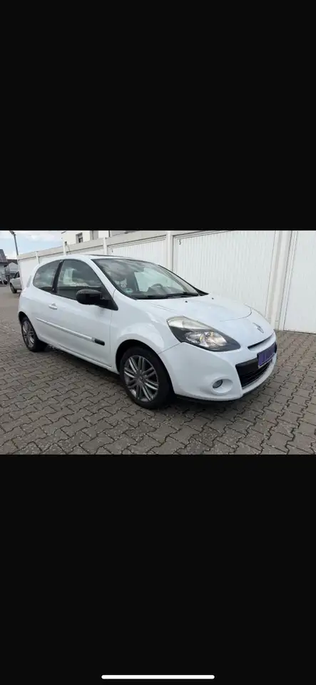 Renault Clio clio 3 1.3 tce 100 chv edition 20 eme anniversair — photo 1 of 3