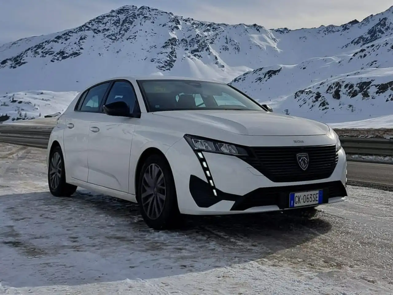 Peugeot 308 308 III 2021 1.2 puretech t Active Pack s — photo 1 of 6
