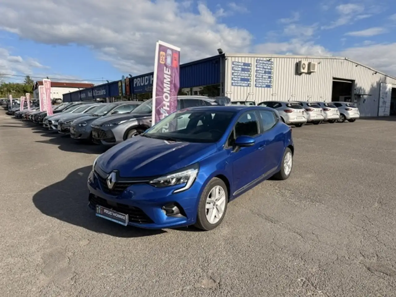 Renault Clio 1.6 E-TECH HYBRIDE 140CH BUSINESS — photo 1 of 18