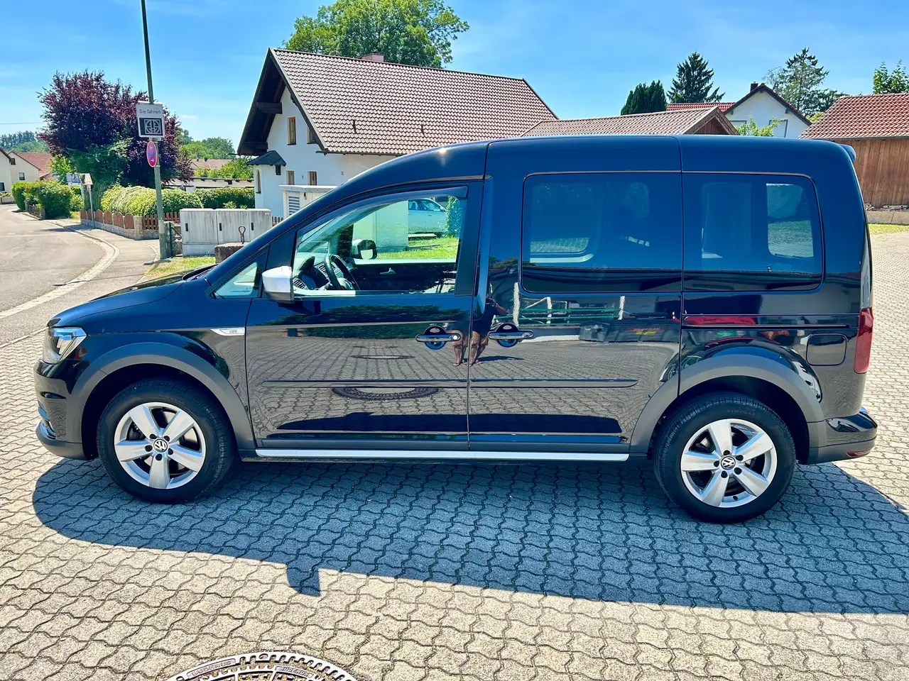 2016 Volkswagen Caddy Alltrack BMT *Kamera*Aut.*SHZ*Nebel*, photograph 6