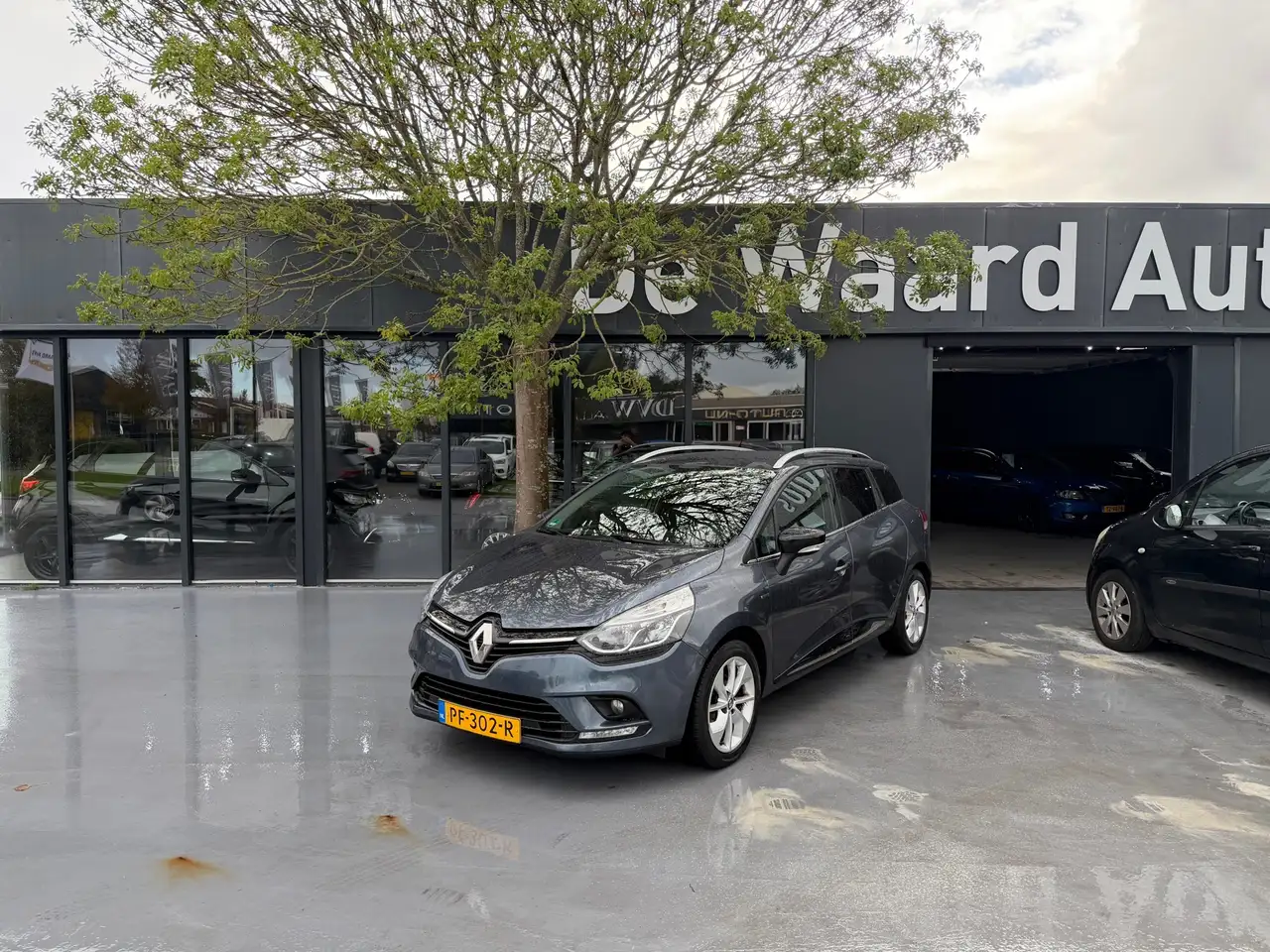 Renault Clio Estate 0.9 TCe Limited/ airco/cruise/trekhaak/NAP/ — photo 1 of 24