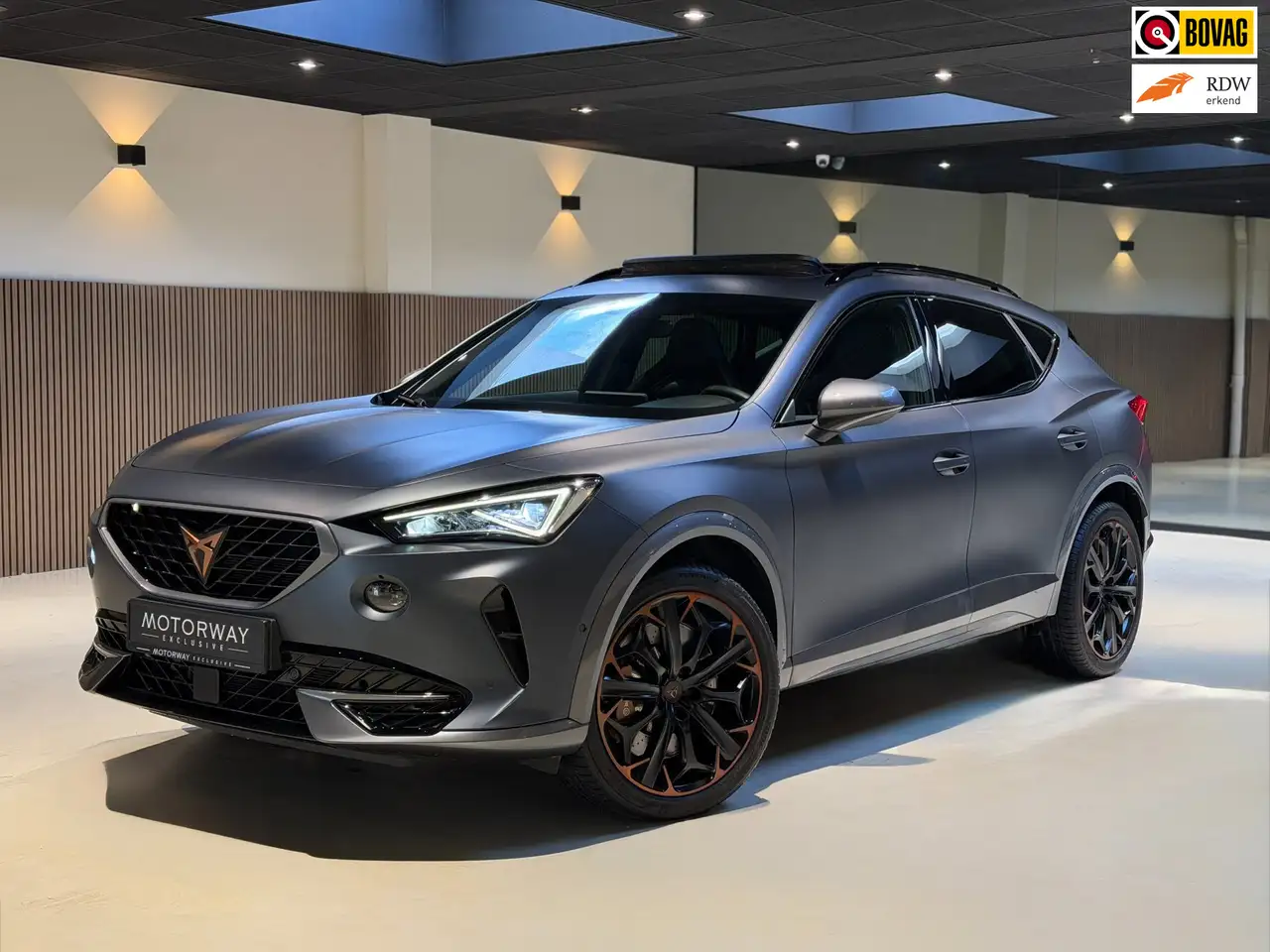 CUPRA Formentor 2.0 TSI 4DRIVE|Kuipstoelen|Pano|Beats|Copper|Keyle — photo 1 of 40
