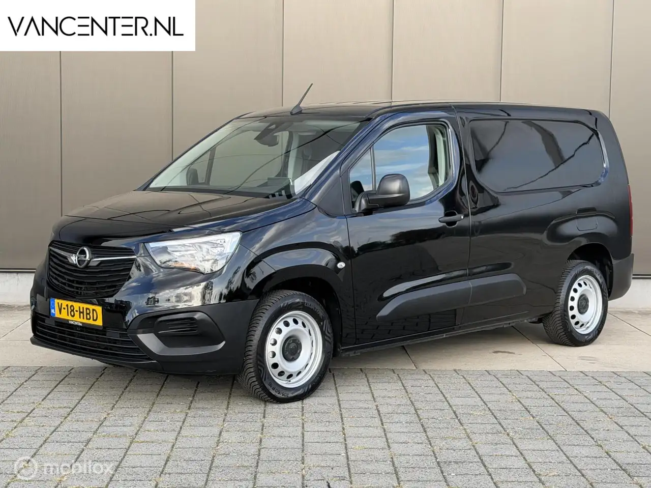 Opel Combo 1.5D L2 Lang Carplay Trekhaak Airco Zwart — photo 1 of 24