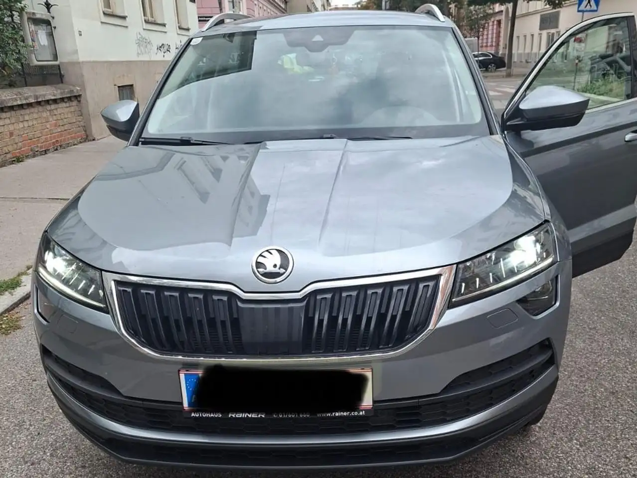 Skoda Karoq Karoq 1,5 TSI Ambition DSG Ambition — photo 1 of 31