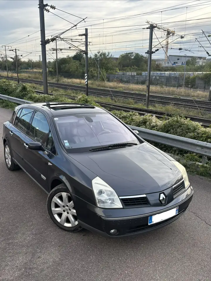 Renault Vel Satis 3.0 dCi 180 Carminat Proactive A — photo 1 of 15