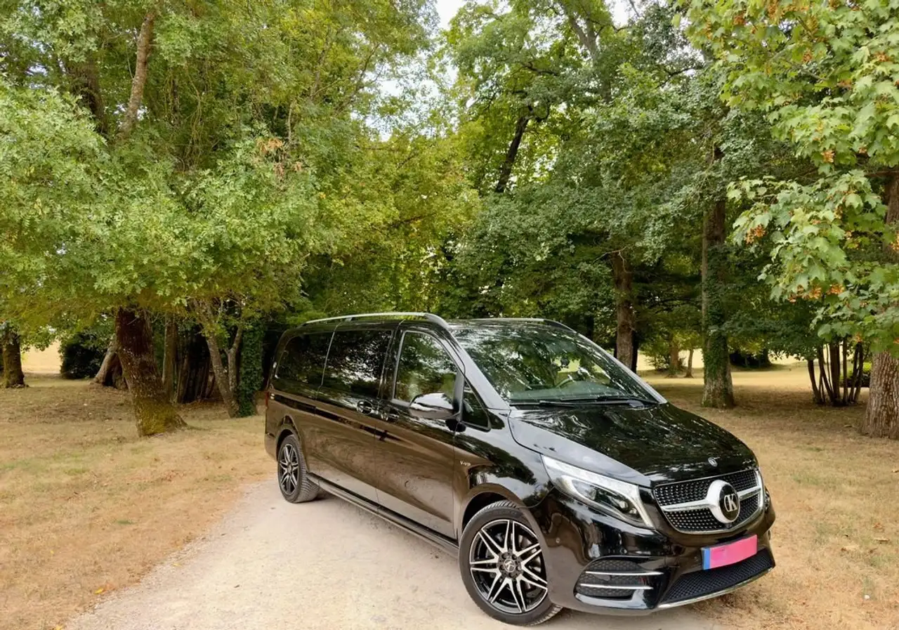 Mercedes-Benz V 300 d EXTRA LONG 4MATIC 9G-TRONIC KLASSEN VIP TVA RÉCUPÉRABLE — photo 1 of 15