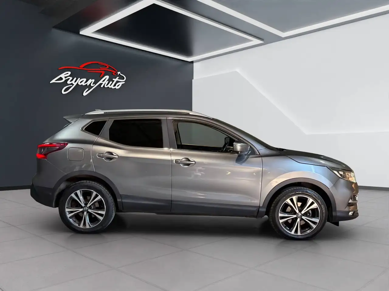 Nissan Qashqai 1.5 dci Tekna 110cv — photo 1 of 12