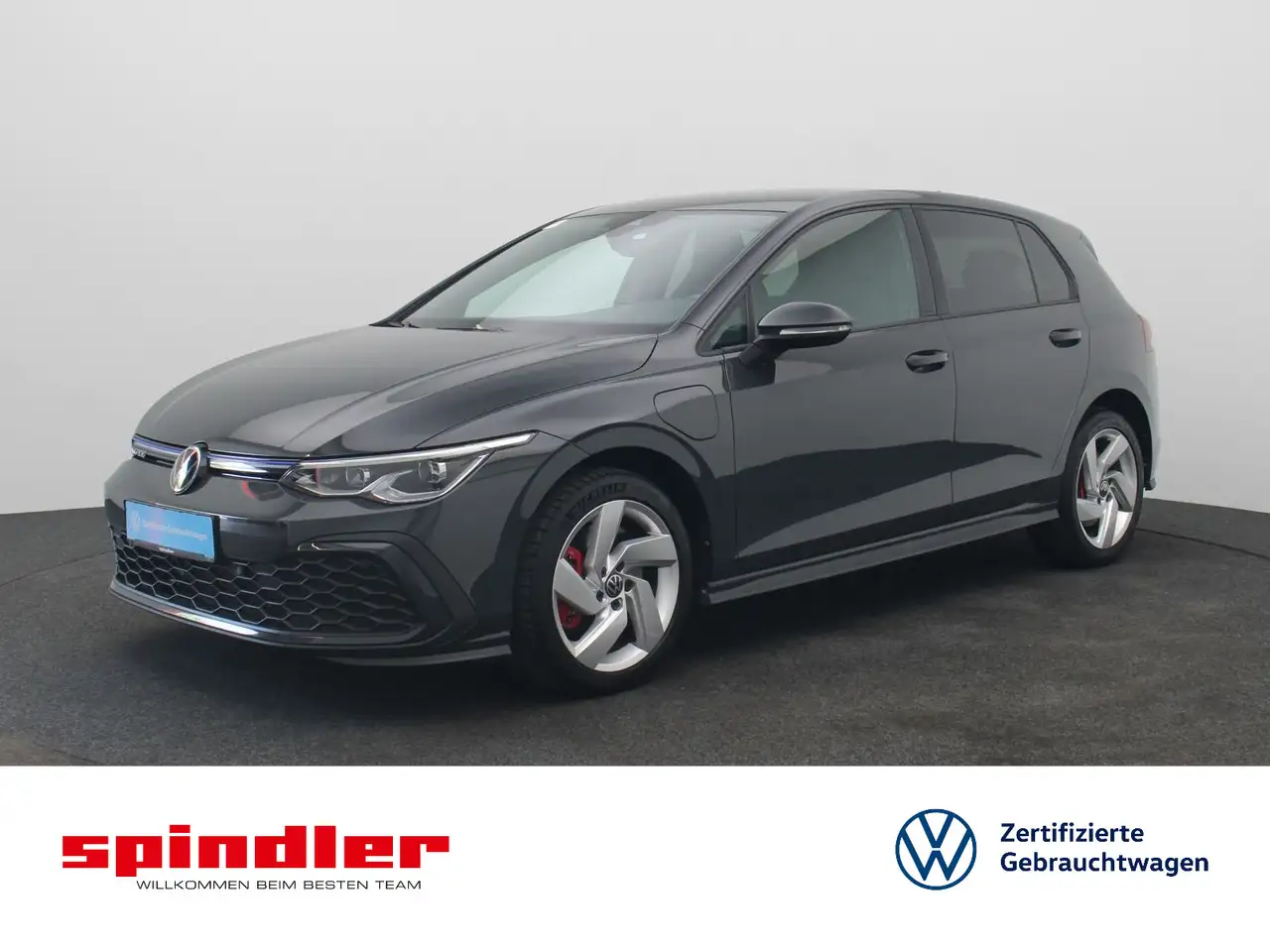 Volkswagen Golf GTE VIII GTE 1.4 eHybrid DSG / CarPlay, LED+ — photo 1 of 22