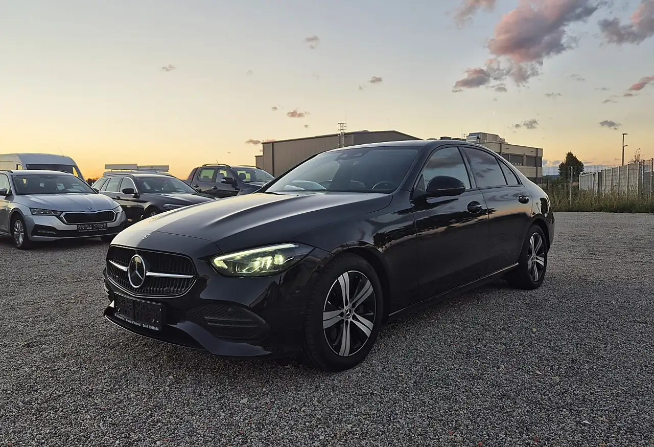 Mercedes-Benz C 300 d — photo 1 of 29