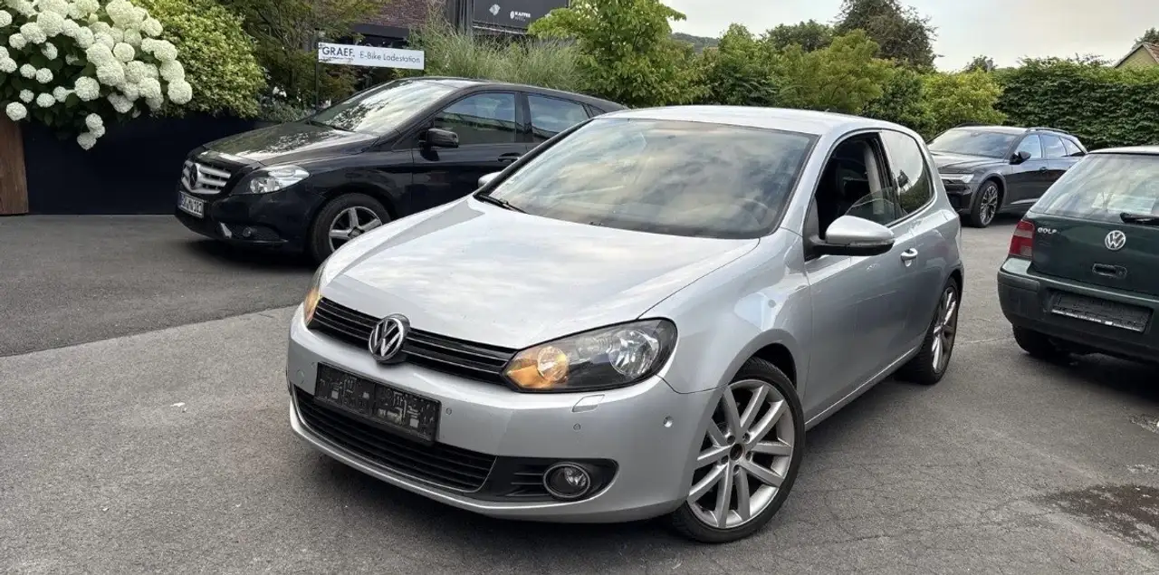 Volkswagen Golf 1.4 TSI DSG Highline Automatik — photo 1 of 10
