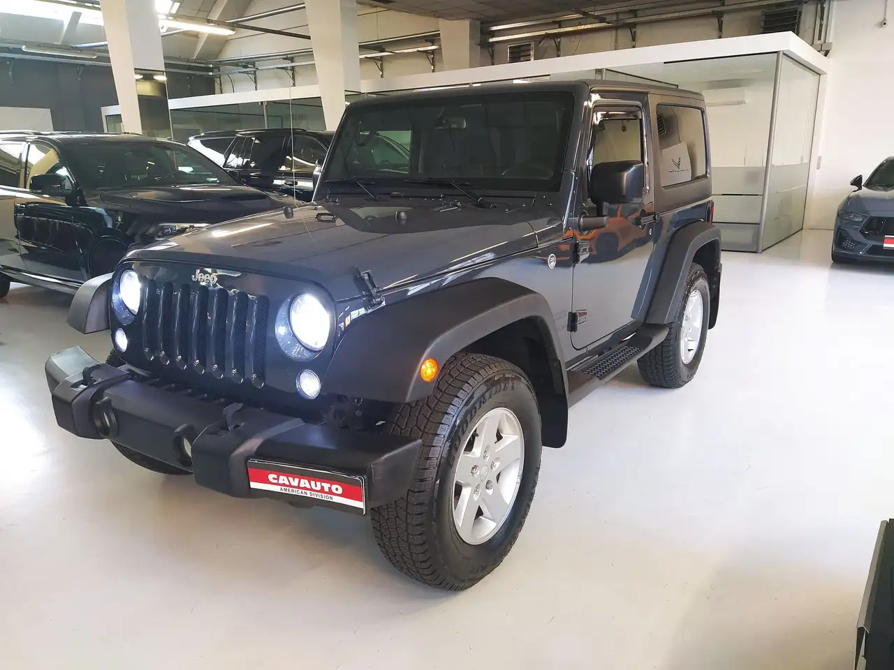 Jeep Wrangler WRANGLER 2P. SPORT — photo 1 of 15