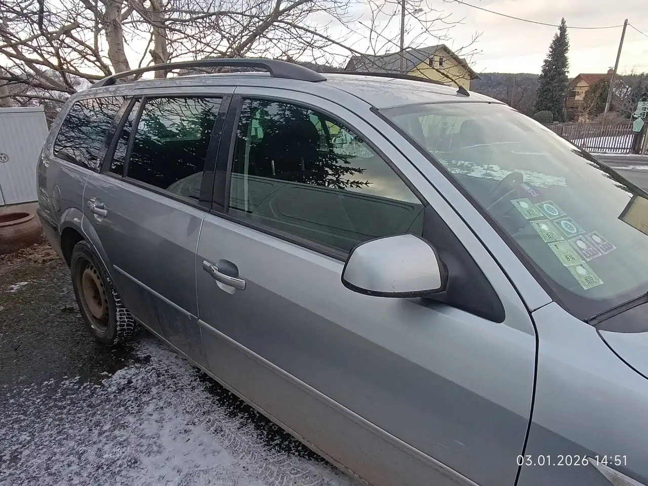 Ford Mondeo Mondeo 1.8 Turnier Ghia — photo 1 of 9