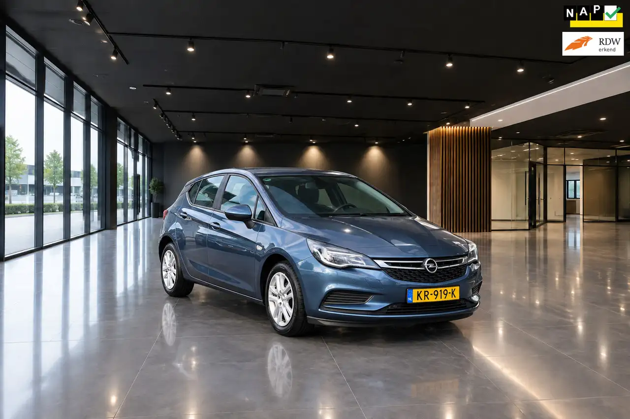 Opel Astra 1.0 EDITION 5DRS BJ016 AIRCO NAVI — photo 1 of 34