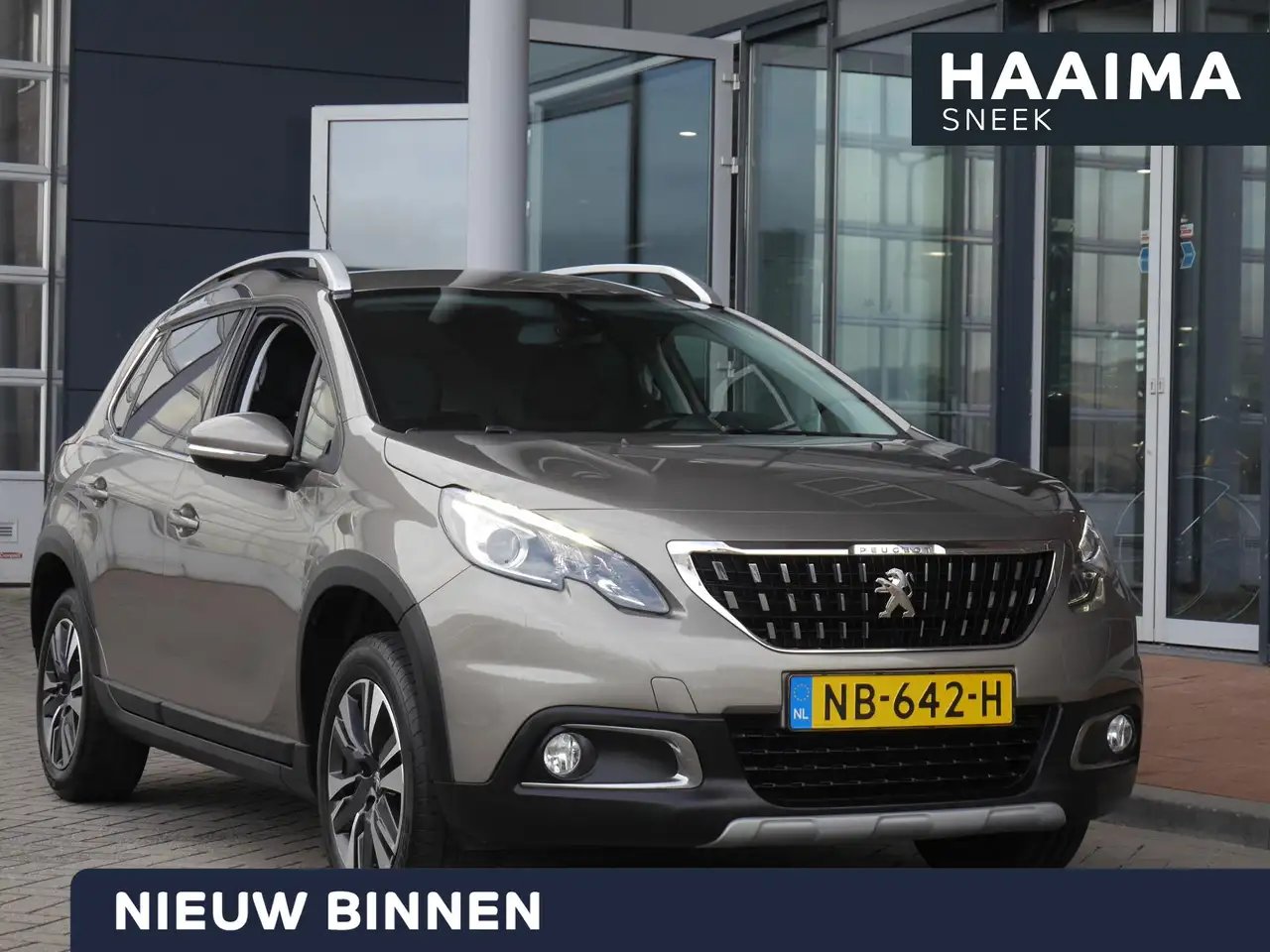 Peugeot 2008 1.2 110PK PureTech Allure | Apple Carplay | Naviga — photo 1 of 37