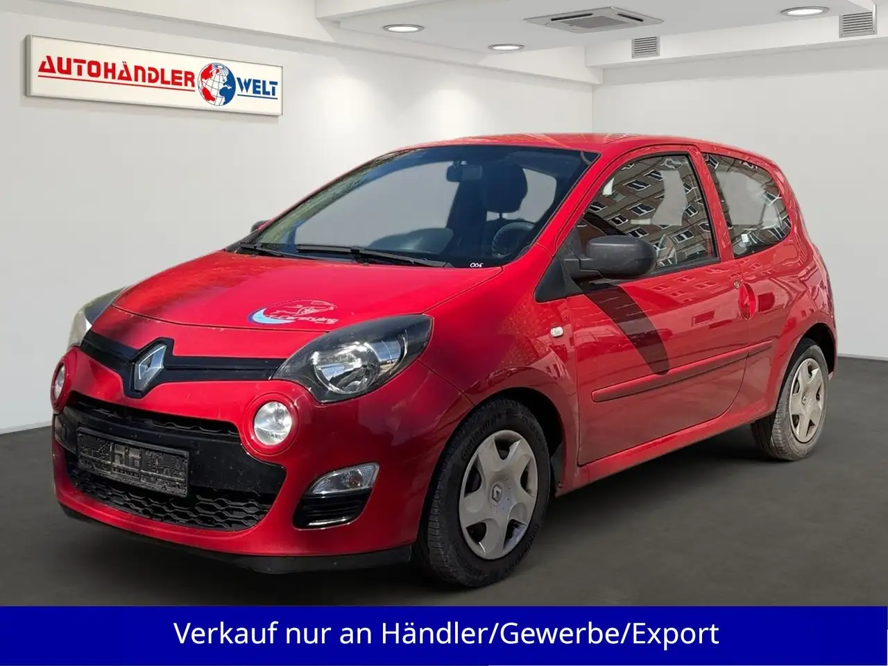 Renault Twingo 1.2i — photo 1 of 17