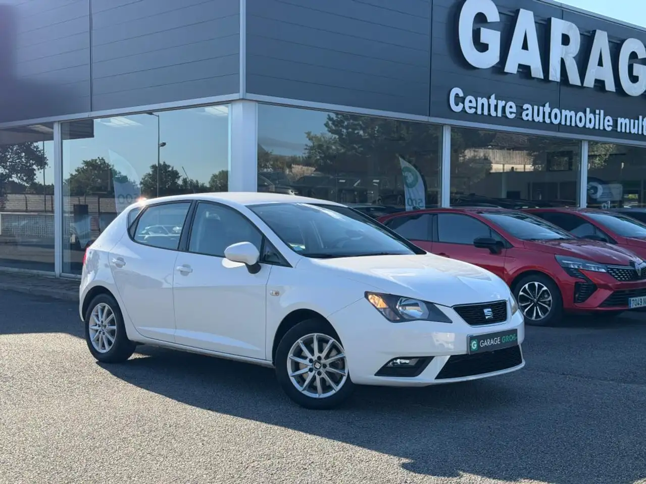 SEAT Ibiza 1.4 TDI 105 ch S/S Connect — photo 1 of 28