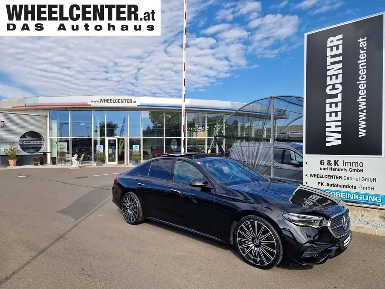 Mercedes-Benz E 220 d 4Matic * AMG LINE * PREMIUM PLUS * 21" RÄDER — photo 1 of 36