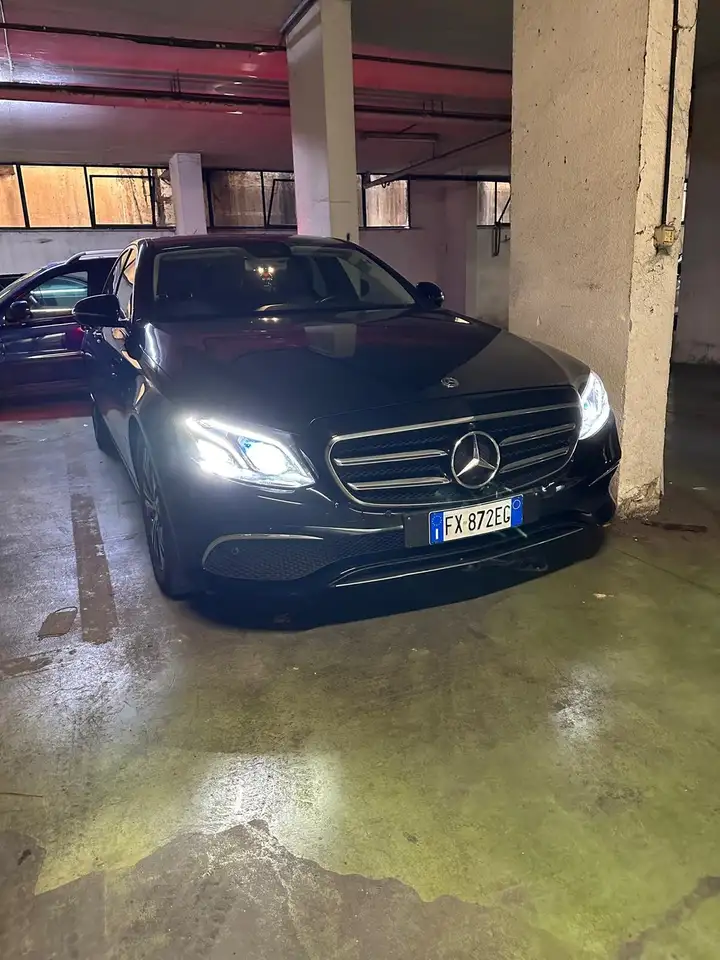 Mercedes-Benz E 200 d Exclusive auto — photo 1 of 15
