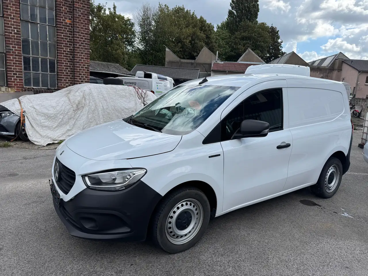 Mercedes-Benz Citan eCitan Automatik Klimaautomatik Anhängerkupplung 1. Hand PDC — photo 1 of 19