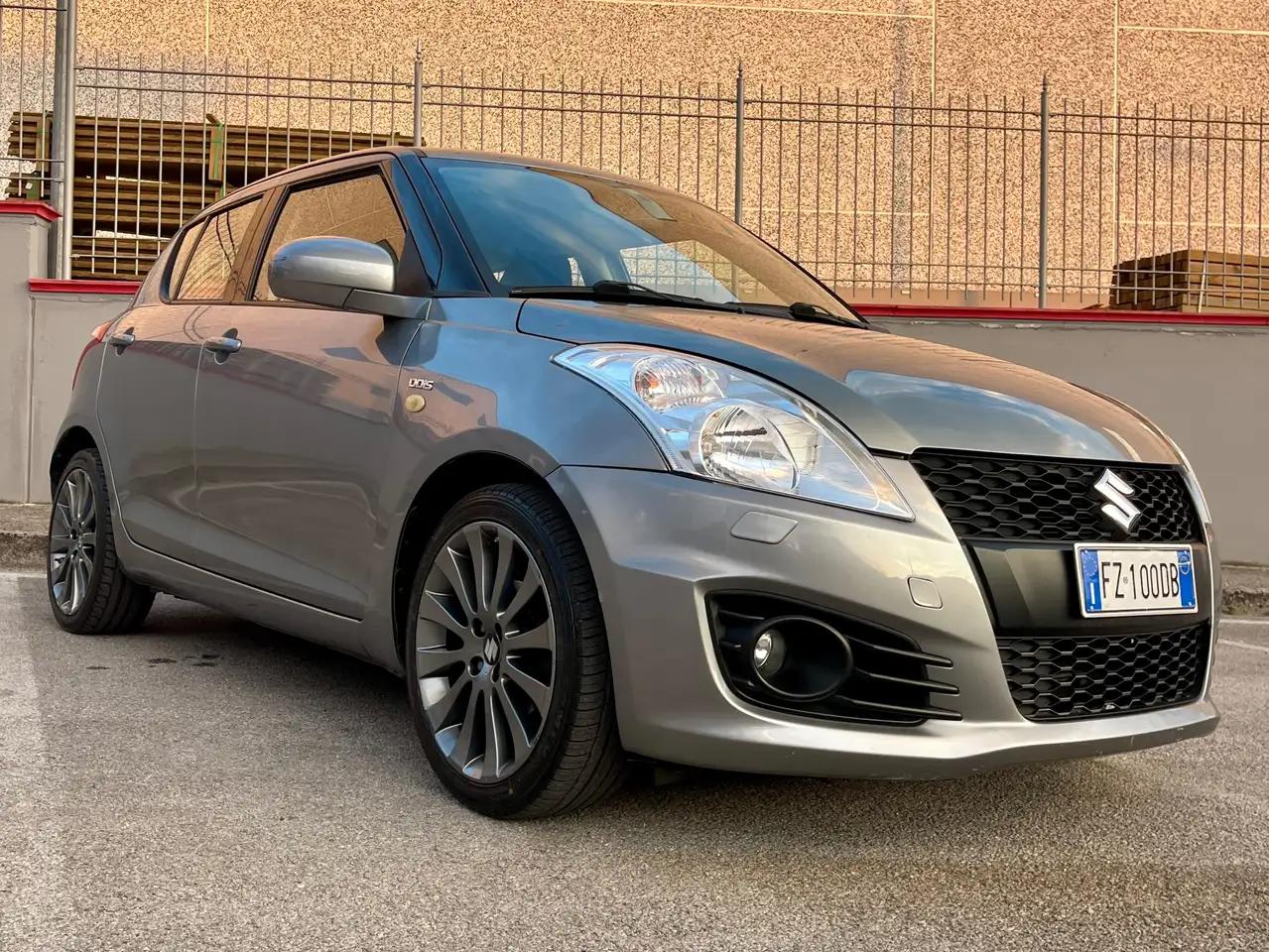 Suzuki Swift Swift V 2013 5p 1.3 ddis B-Cool — photo 1 of 12