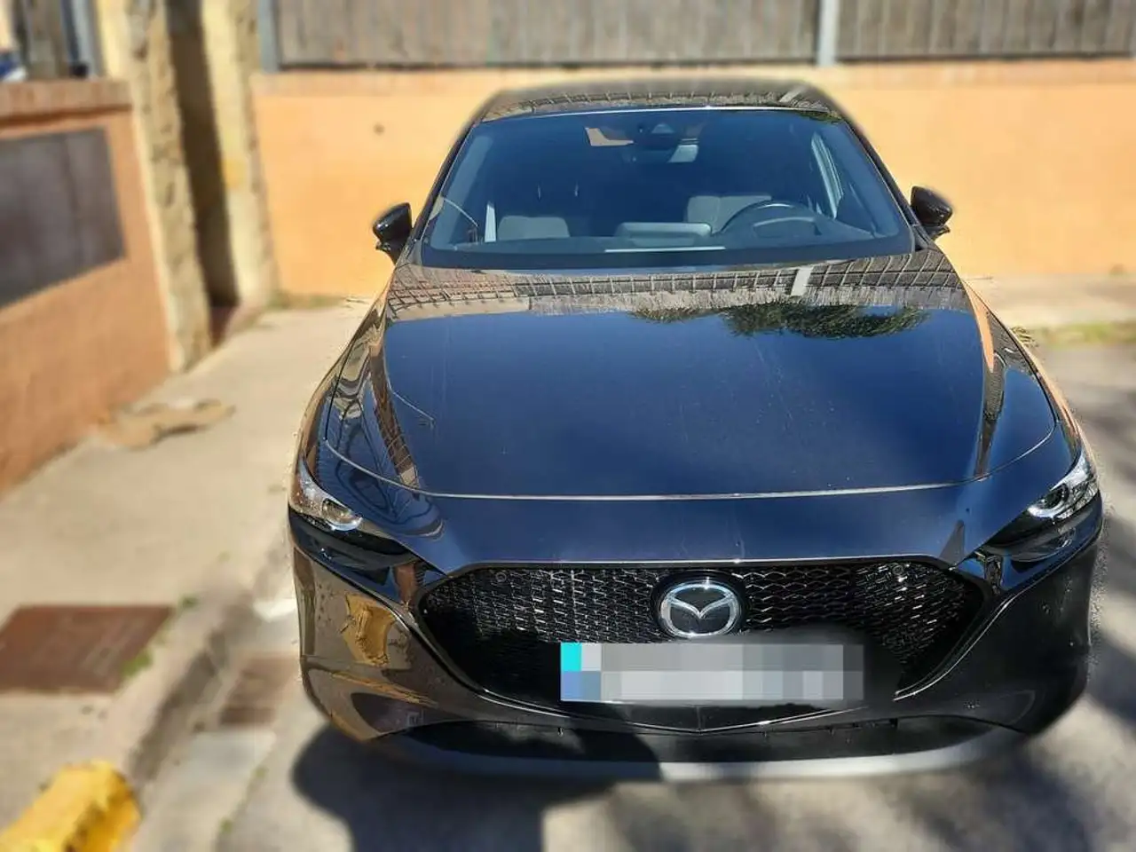 Mazda 3 2.0 e-SKYACTIV-G 88KW ZENITH — photo 1 of 8