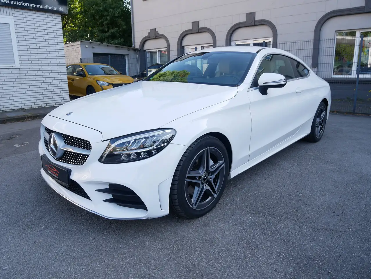 Mercedes-Benz C 220 C 220 d 4Matic Coupe 9G AMG LED High Performance Navi Leder Kamera Leder elektr. Sportledersitze MFL ZV PDC — photo 1 of 25