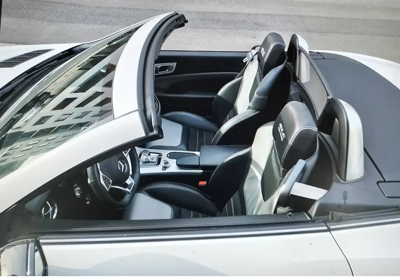 Mercedes-Benz SLC 200 SLC 9G-TRONIC "Final Edition" *PREISSENKUNG* VOLL mit DISTRONIC!! — photo 1 of 11