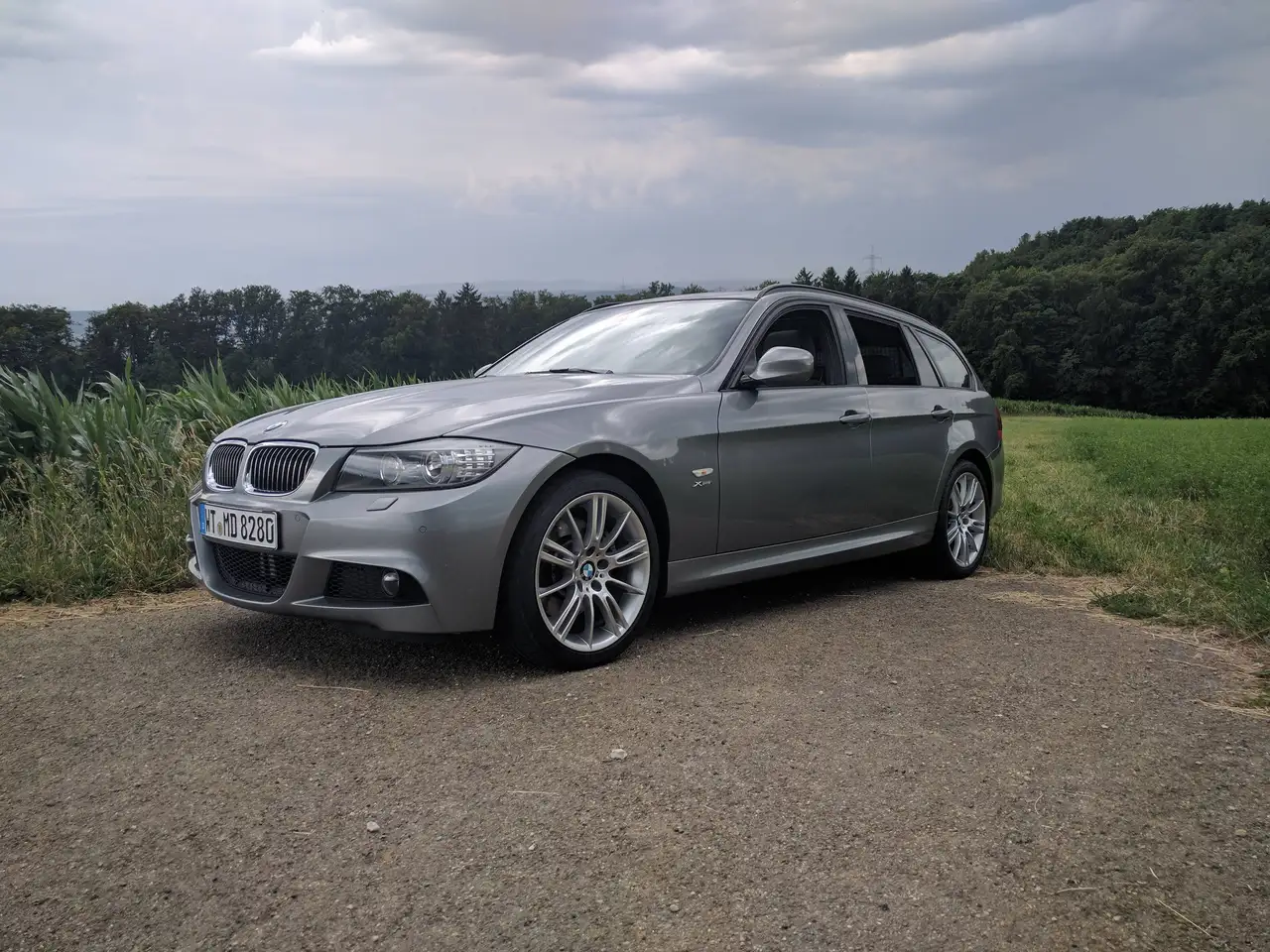 BMW 330 BMW 330d xDrive Touring M-Sport | Panorama | Harman/Kardon Logic 7 | AHK | TÜV 04/2028 — photo 1 of 1