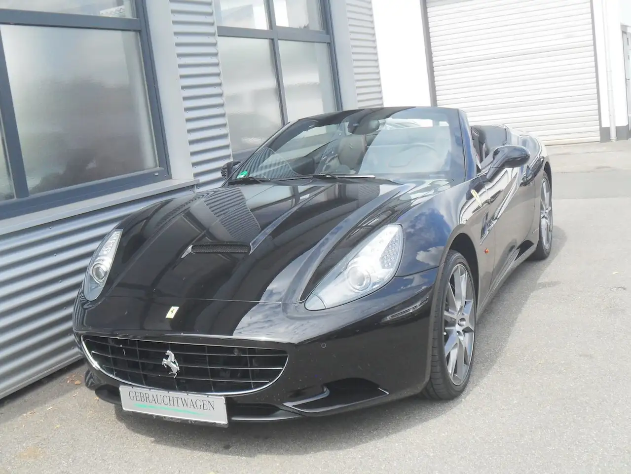 Ferrari California F1 2+2 lückenloses Ferrari Scheckheft — photo 1 of 15