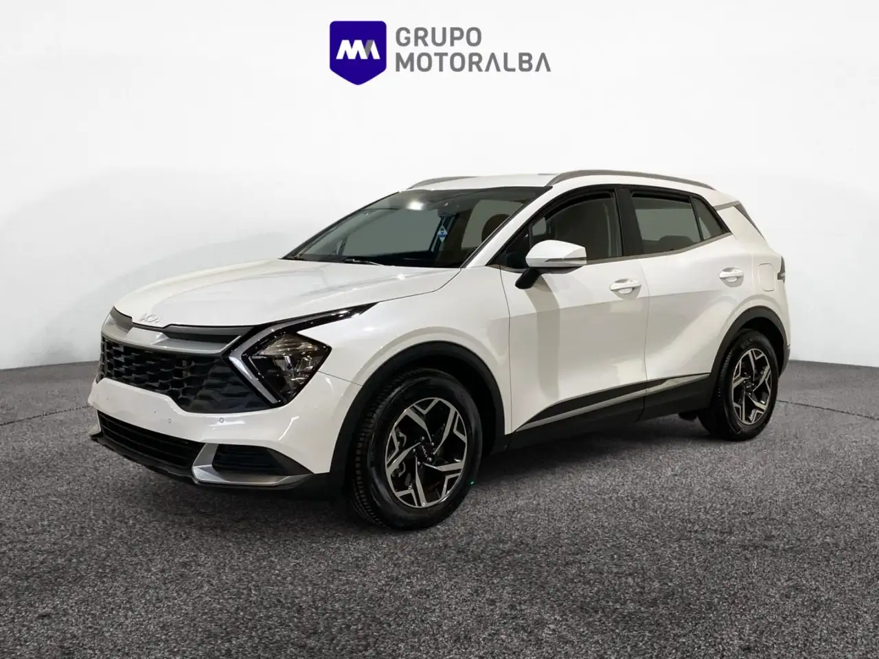 Kia Sportage 1.6 T-GDi MHEV Business DCT 4x2 160 — photo 1 of 20