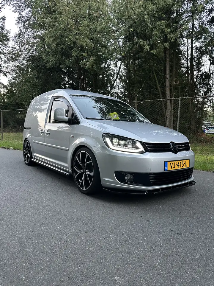 Volkswagen Caddy 1.6 TDI (5-Si.) DSG Edition 30 — photo 1 of 19