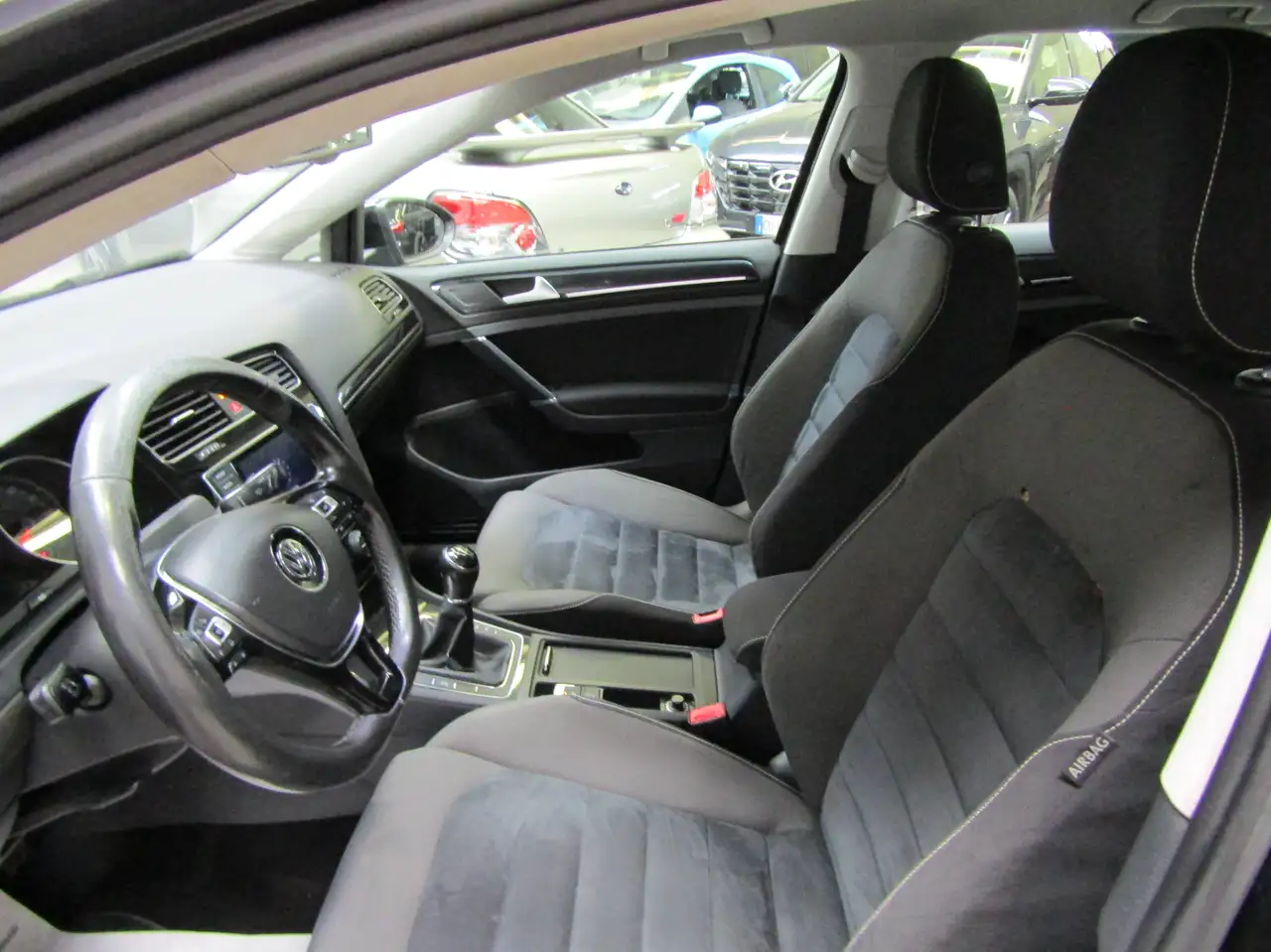 2015 Volkswagen Golf Golf VII 7 1.6 TDi Highline Manuale * 207.000 KM REALI *, photograph 8